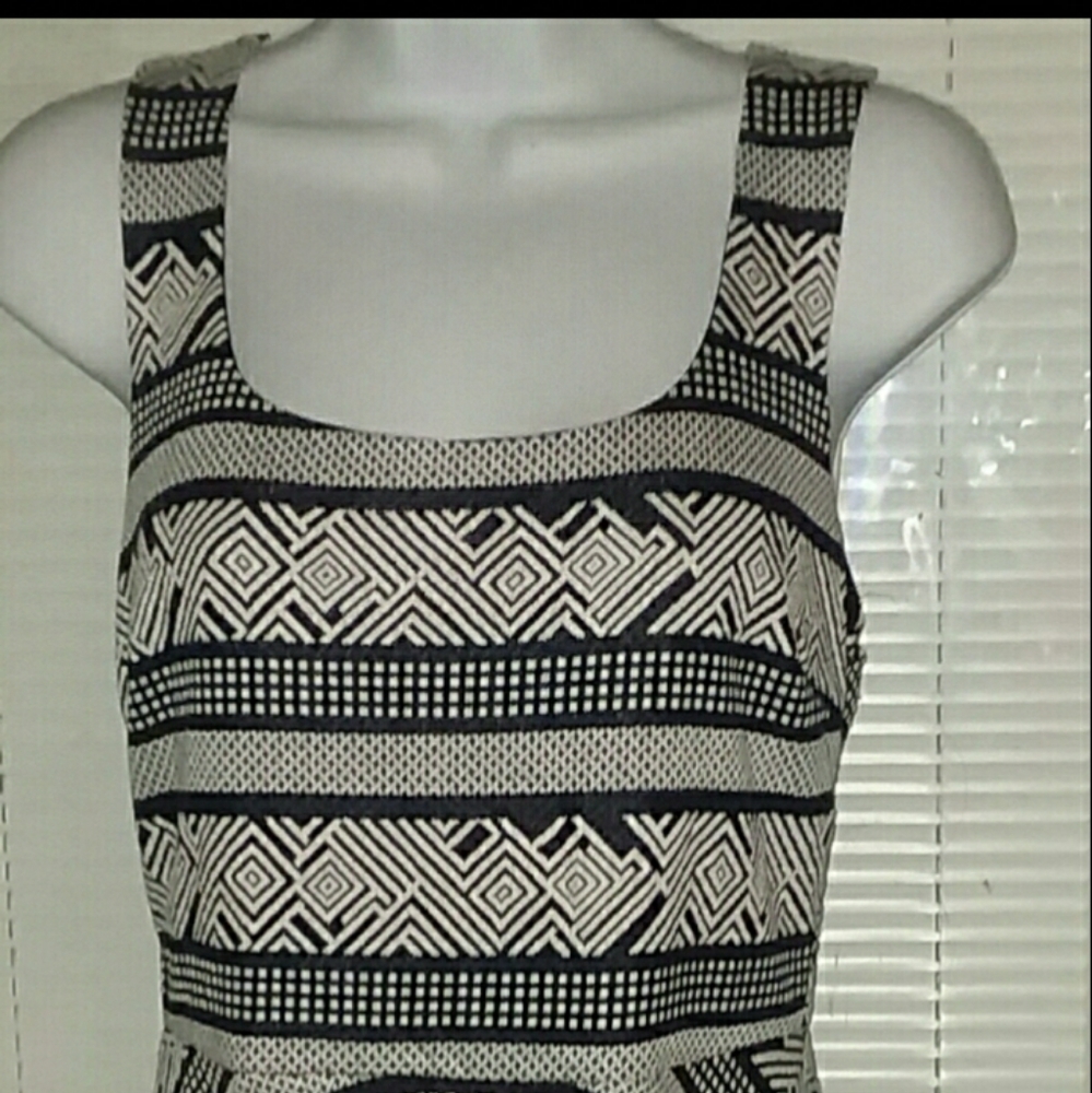 Blue/white triangle dress NWT